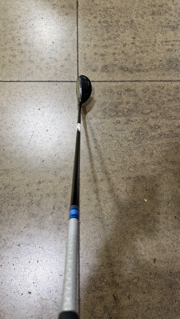 Vist Large View of Product Image Which is Used Cleveland HALO XL GLIDERAIL Mens Hybrid Club RH 5 Hybrid