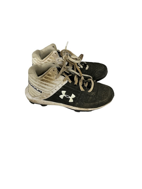 Vist Large View of Product Image Which is Used Under Armour Junior Baseball Cleats Size 4