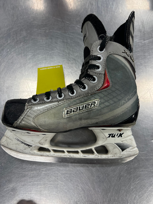 Vist Large View of Product Image Which is Used Bauer X30 Junior Hockey Skate Junior 03.5