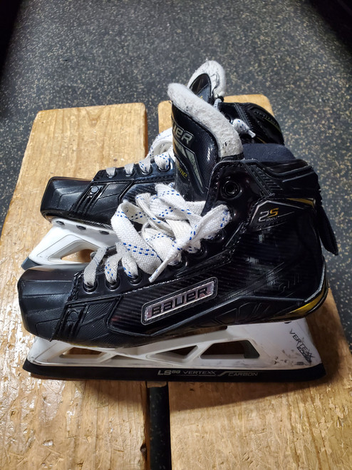 Vist Large View of Product Image Which is Used Bauer 2SPRO GOALIE SKATE SZ 5 Junior Goalie Skate Junior 05