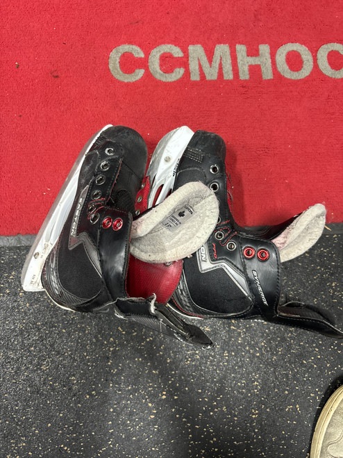 Vist Large View of Product Image Which is Used Easton SYNERGY Junior Hockey Skate Junior 02