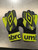 Used Umbro GOALIE GLOVES Soccer Goalie Gloves None 8 11821-S000031195 View 1