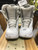 Used Burton GROM LACE Mens Snowboard Boots White Senior 6 10801-S000229880 View 1