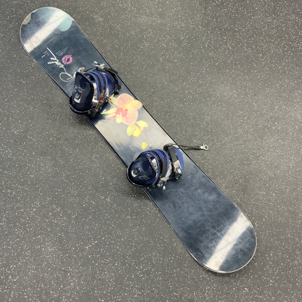 Used Burton FEATHER Womens Board/Bindings Carolina Blue 144 cm