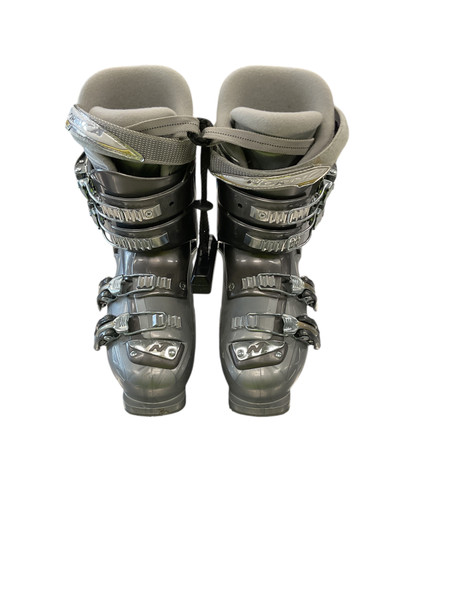 Used Nordica LITTLE BELLE 3 Girls DH Ski Boot White 265 MP - M08.5