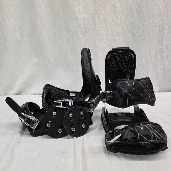 Used Burton CARTEL EST 2013 - MEDIUM SZ 8-11 Mens Binding Only