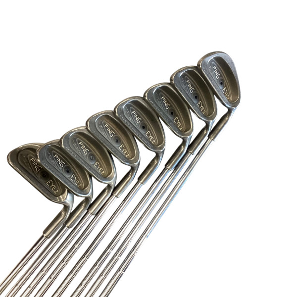 Wilson Staff MIDSIZE 2本セット Staff Model 8802 Putter | Wilson Sporting Goods