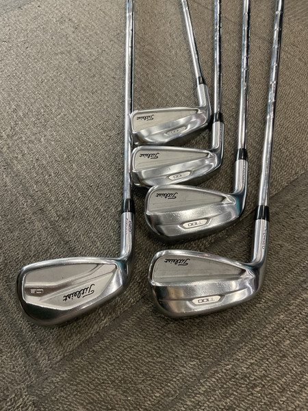 Used Mizuno JPX 825 5I-GW/AW Regular Flex Graphite Shaft