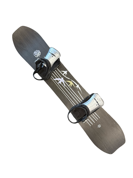 Used Burton CUSTOM FLYING V 154 cm Men's Snowboard Combo