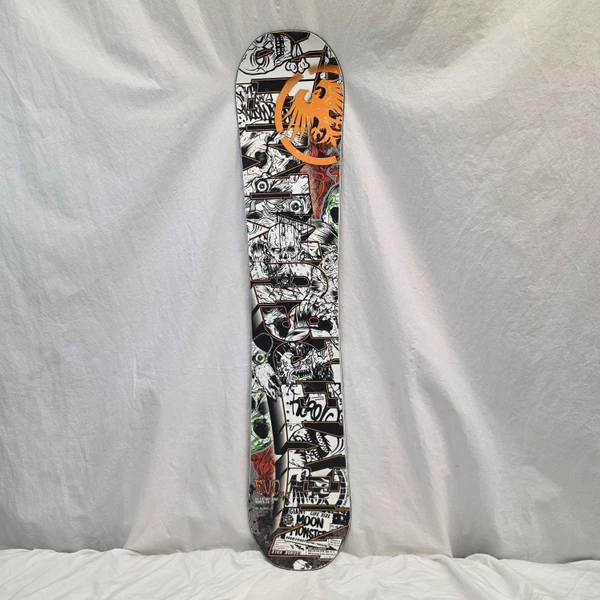Used Burton PROTEST Boys Snowboard Only Royal Blue 136 cm