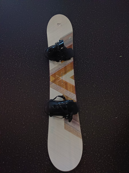 Used K2 SKYLA Womens 147 cm Snowboard w/ K2 Bliss Bindings