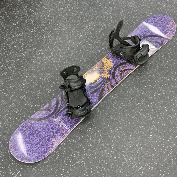 Used Burton STYLUS Womens Board/Bindings Royal Blue 142 cm