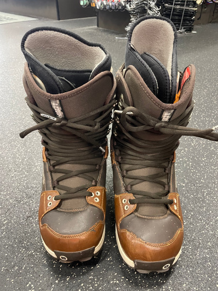 Used Burton FREESTYLE Mens Snowboard Boots Brown Senior 7.5