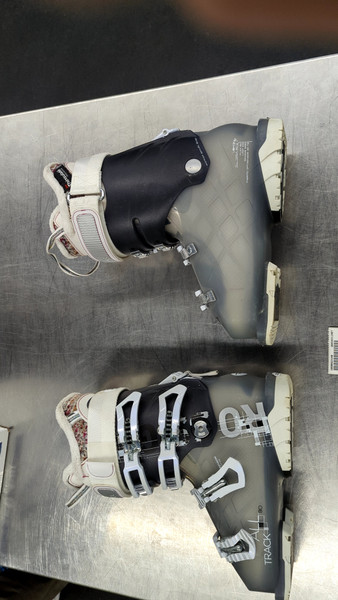 Used Head NEXO 100 LYT SZ 6.5L Womens DH Ski Boot Black 235 MP