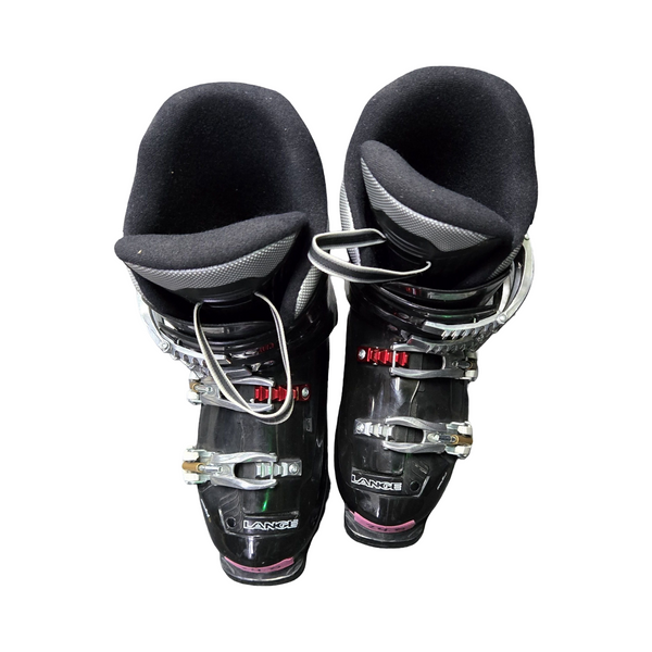 salomon 2014 divine 550 womens ski boots Women's S/PRO Supra BOA 105 Set your sights on an aggressive slope and let the Salomon Divine RS CF ski boots help you master the skills to ski it like a proSalomon Divine RS CF Ski Boot Womens Specs Second Skin Last envelops the foot with a performance anatomic fit so every bit of control pressure is transferred to the ski Spaceframe Shell Profile with multilayer construction and precise wall thicknesses optimizes feeling performance and energy transmission Thinwall construction of the Second Skin Shell creates a light sensitive boot providing superior fit and feel Energyzer shell reinforcement provides a progressive and responsive flex Bimaterial polyurethane shell accommodates easy entry excellent foot envelopment and progressive flex Soft 2D Sensifit material over the forefoot and up the front of the shell enhances comfort and ease of entry My Customfit Sport liner featuring a layer of conformable foam customizes the fit along the front of the ankle Biovent liner technology employing layers of mesh foam and insulation effectively transfers moisture away from feet Liner captures 30 to 50 more water than a standard liner thereby keeping feet dry and warm Womenspecific liner features faux fur fleece lining and an upper cuff shaped to accommodate womens calf muscles Loop on tongue aids pulling the boot on and taking it off A simple turn of a screw frees up 1cm of extra room around the cuff Microadjustable aluminum buckles let a woman tailor boot snugness for comfort and performance Toolfree catches are quickly adjusted to fit various ankle widths women's ski boots SALOMON DIVINE