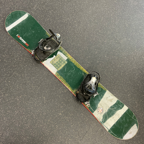 Vintage Used Burton AIR 5.1 Twin Tip Snowboard with vintage Burton