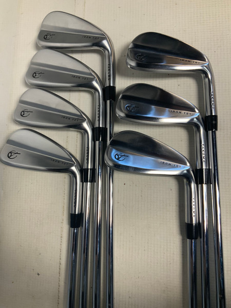 Used Srixon ZX4 Mens Iron Set RH 5I-GW/AW