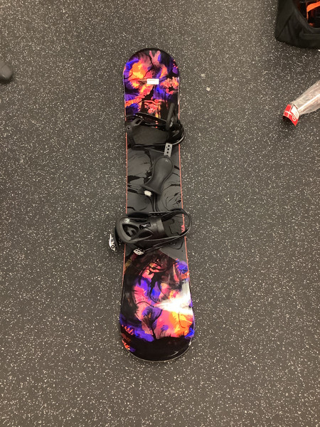 Used Burton BURTON DAY TRADER 145 W/LEXA Womens Board/Bindings