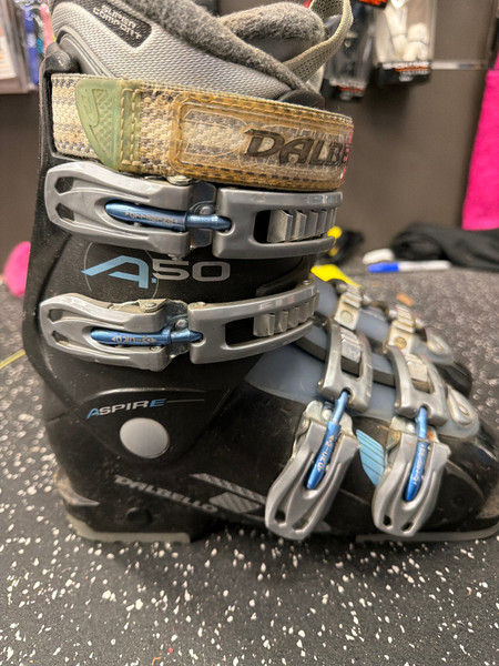 Used Salomon XPRO ENERGYZER 80 Womens DH Ski Boot Royal Blue 260