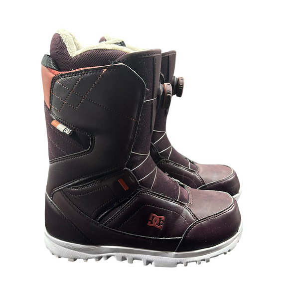Used Burton MINT WOMENS QUICK LACE BOOTS Womens Snowboard Boots