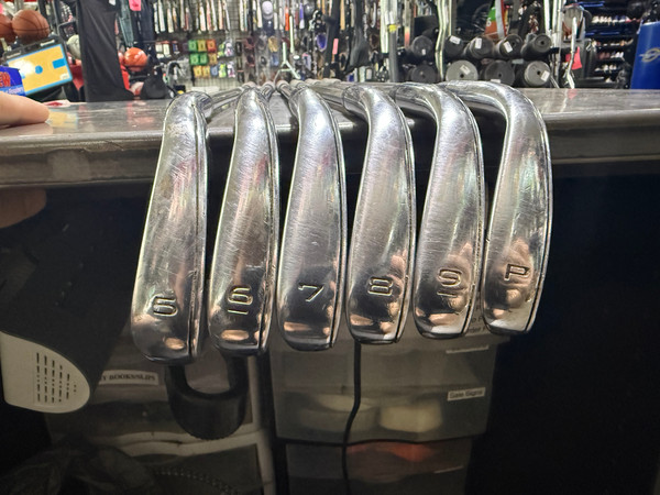 Used TAKOMO IRON 101 Mens Iron Set RH 4I-PW