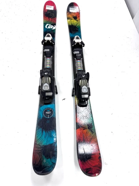 k2 girls skis Mindbender 90C Womens with QuikClik Bindings Featuring a mellow flex profile that makes turning a breeze Used K2 Girls DH Ski/Binding
