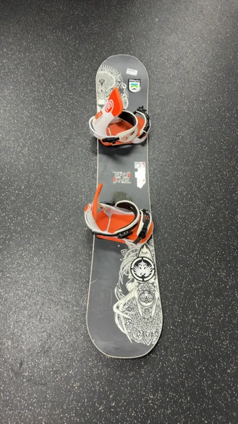 Used Burton CLASH 151 Mens Board/Bindings Black 151 cm
