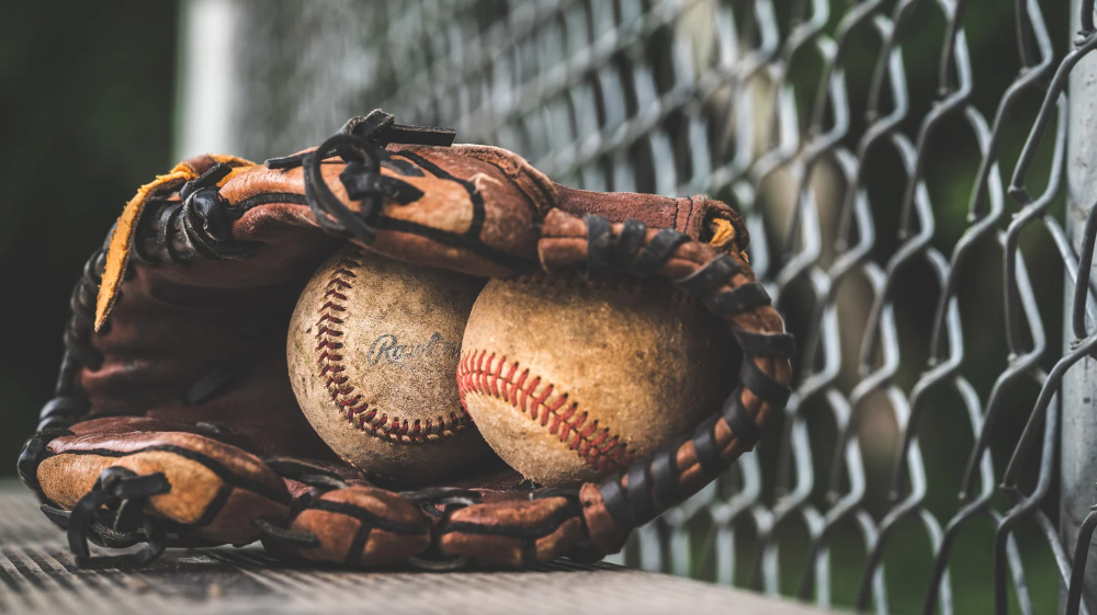 Glove