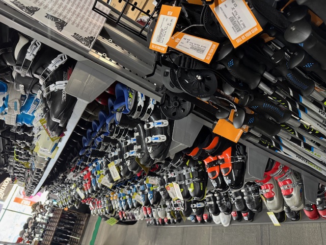 Boards/Skis/Boots/Gear