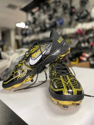 Molded Baseball Fresh Foam Gold Metal Baseball Cleats NIKE Size