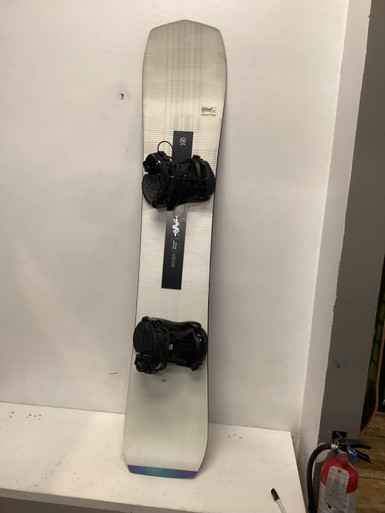 Used Nidecker THRUSTER Mens Board/Bindings White 156 cm