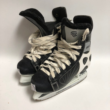 Used CCM BLACK STORM Junior 01 Ice Hockey Skates Ice Hockey