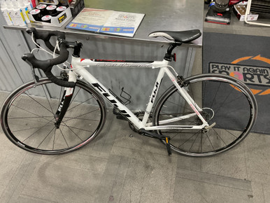 Used Fuji ROUBAIX 2.0 Road Bike Mens White 59-60cm - XL Frame