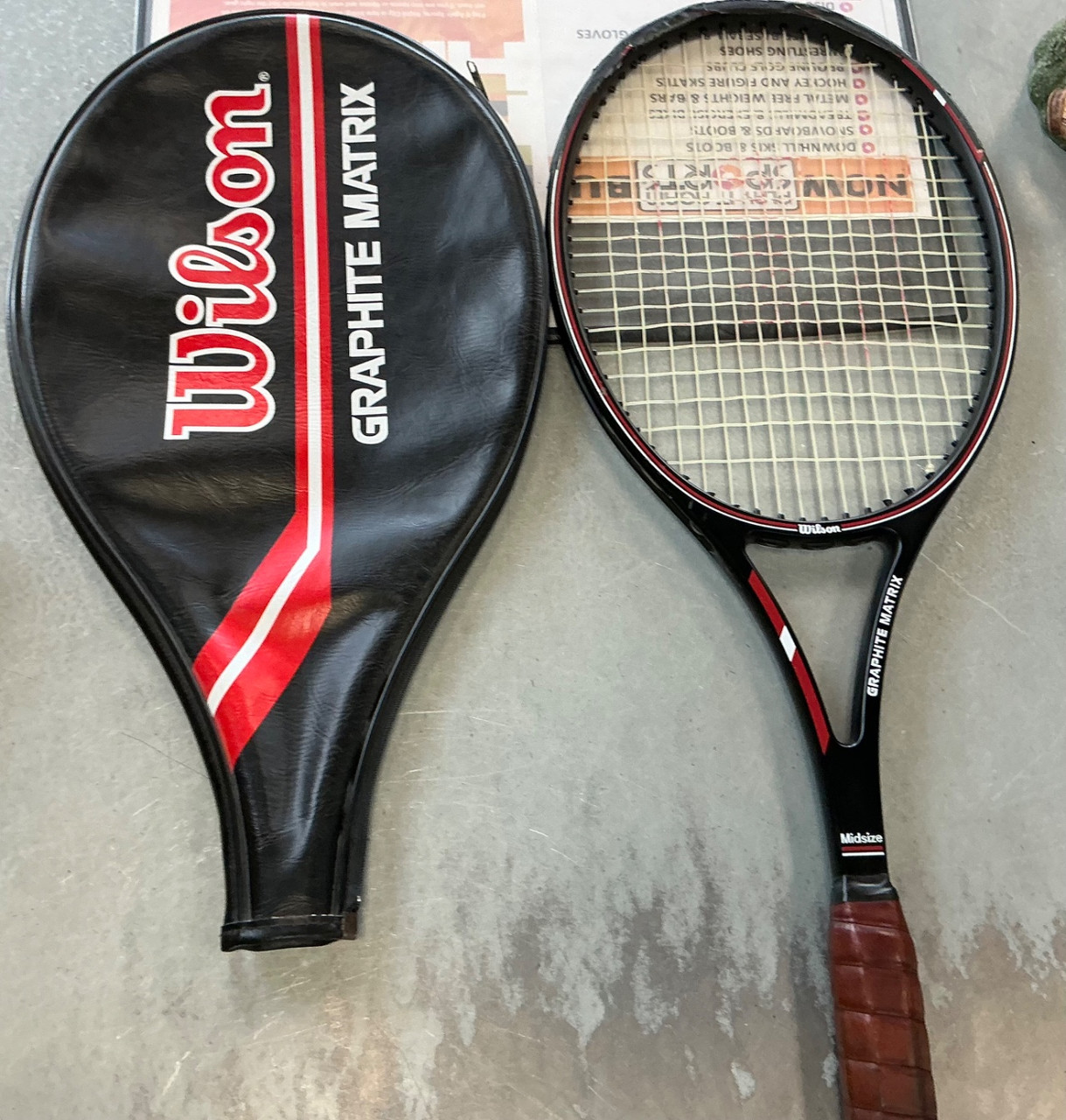 Wilson GRAPHITE MATRIX Adult Tennis Racquet Black 4 5/8"
