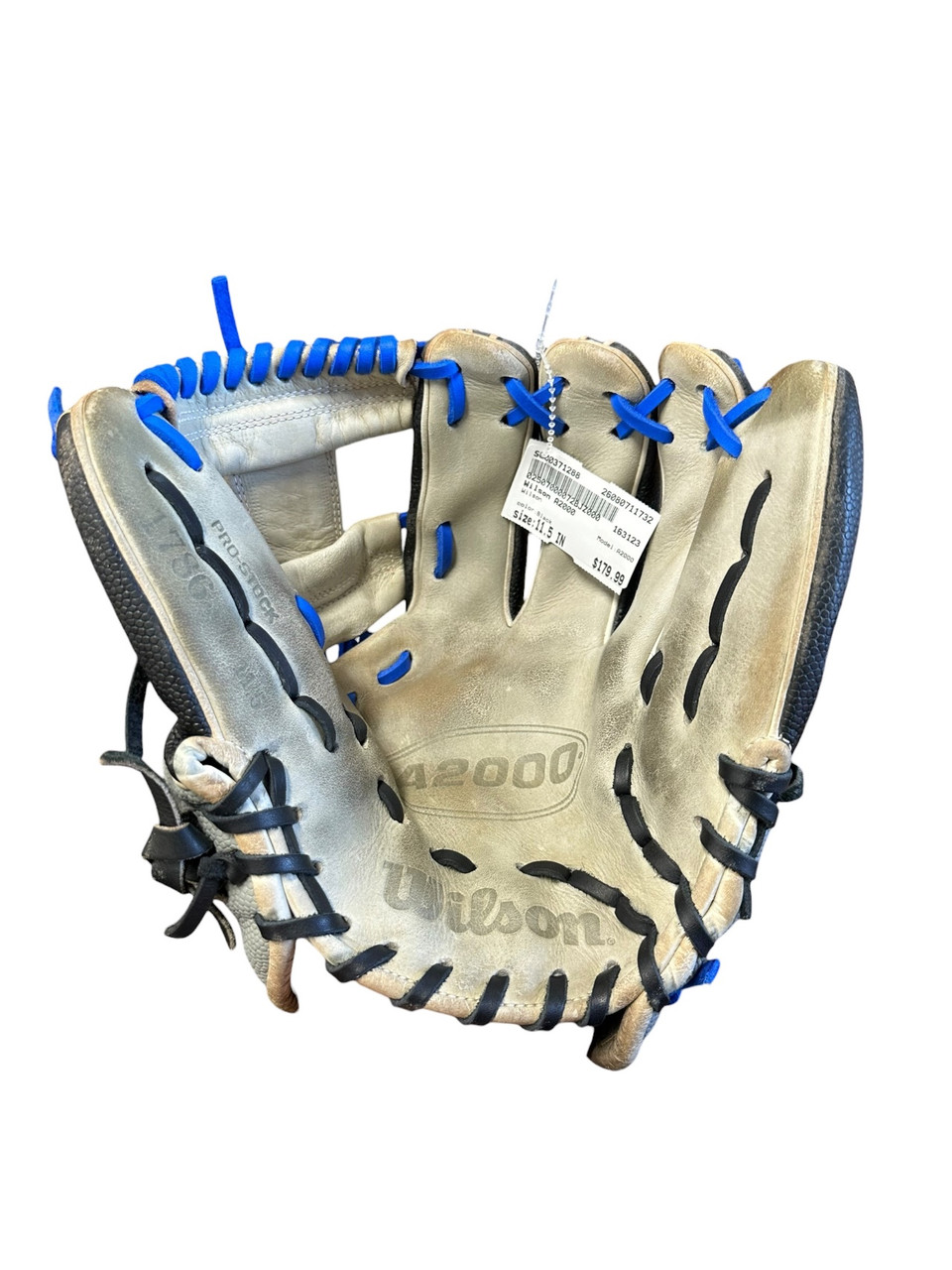 Wilson A2000 BB/SB Glove RH Throw Black 11 1/2"