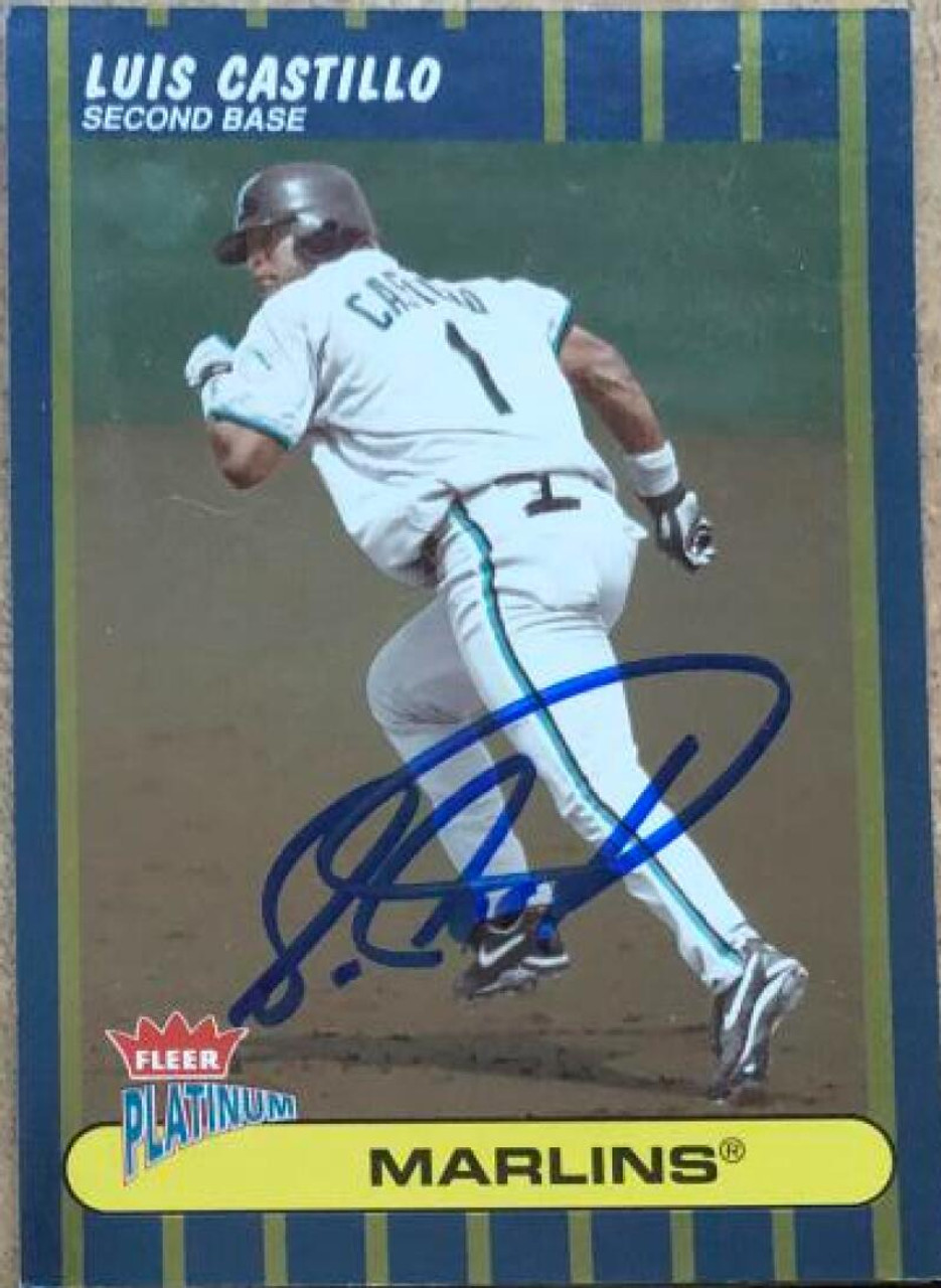 Luis Castillo autographed baseball card (Florida Marlins) 2002 Fleer  Platinum #184