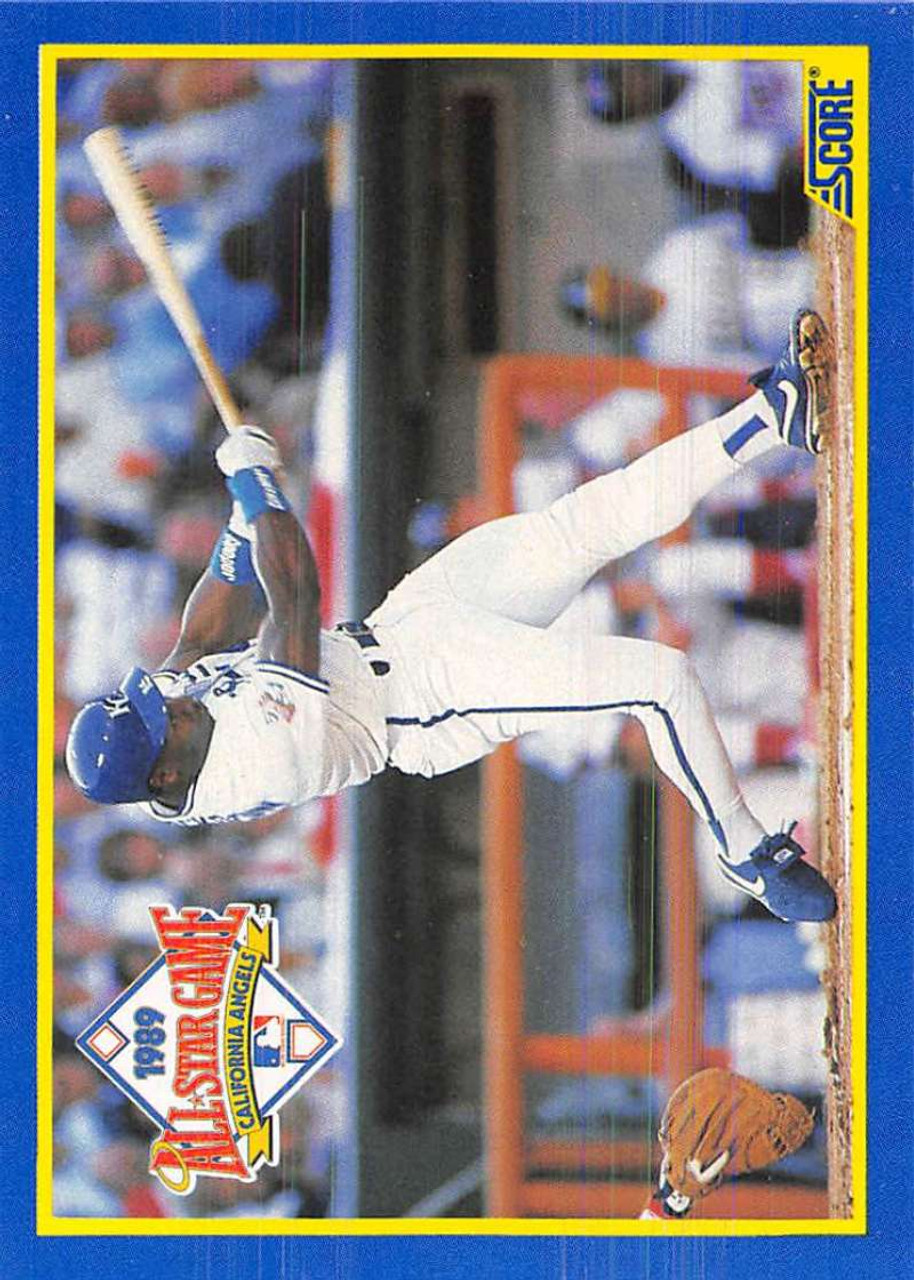 Bo Jackson in 1989 Topps baseball card with the Kansas City Royals