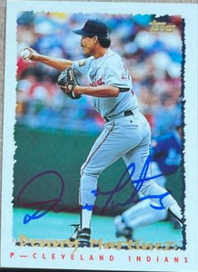 Dennis Martinez Autographed 1995 Topps #20