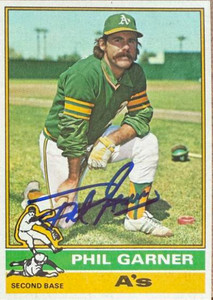 SOLD 163914 Phil Garner Autographed 1976 Topps #57