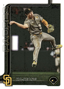 2025 Topps #175 Ha-Seong Kim NM-MT  San Diego Padres 