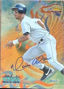 Moises Alou Autographed 1999 Pacific Crown Collection - Latinos of the Major Leagues #30  