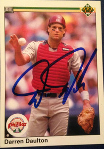 SOLD 1683 Darren Daulton Autographed 1990 Upper Deck #418