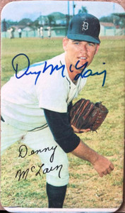 SOLD 106820 Denny McLain Autographed 1970 Topps Super #17