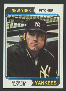 SOLD 98280 1974 Topps #66 Sparky Lyle VG New York Yankees 