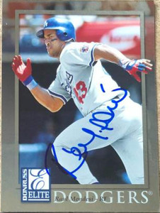 Raul Mondesi Autographed 1998 Donruss Elite #60