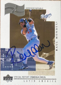 Raul Mondesi Autographed 1999 Upper Deck #232