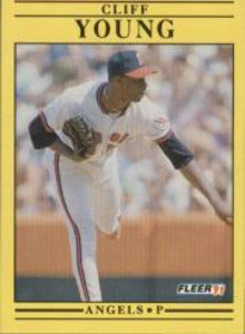 1991 Fleer #330 Cliff Young VG California Angels 