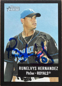 Runelvys Hernandez Autographed 2003 Bowman Heritage - Facsimile Signature #101 
