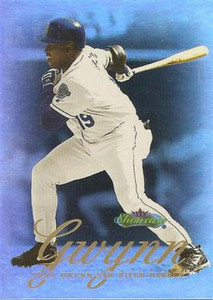 2000 Fleer Showcase #19 Tony Gwynn NM-MT San Diego Padres 