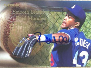 SOLD 118289 Raul Mondesi Autographed 1996 Fleer Update Smooth Leather #7